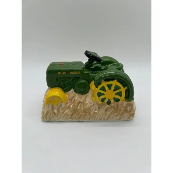 John Deere Tractor  Salt and Pepper  Shakers John Deere Green Farm House Country - Picture 10 of 13